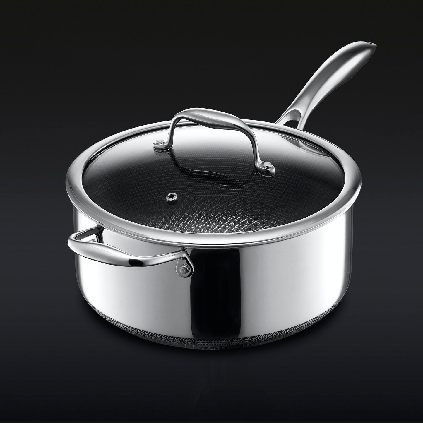 Hybrid Saucepan with Lid, 5-Qt